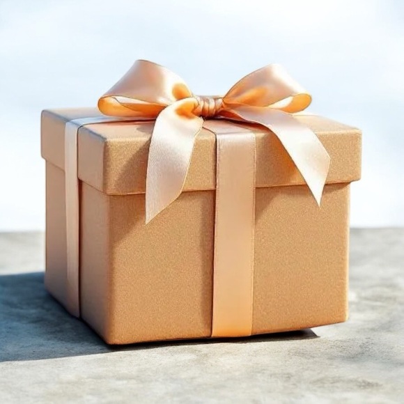 Jewelry - Luxury jewelry box